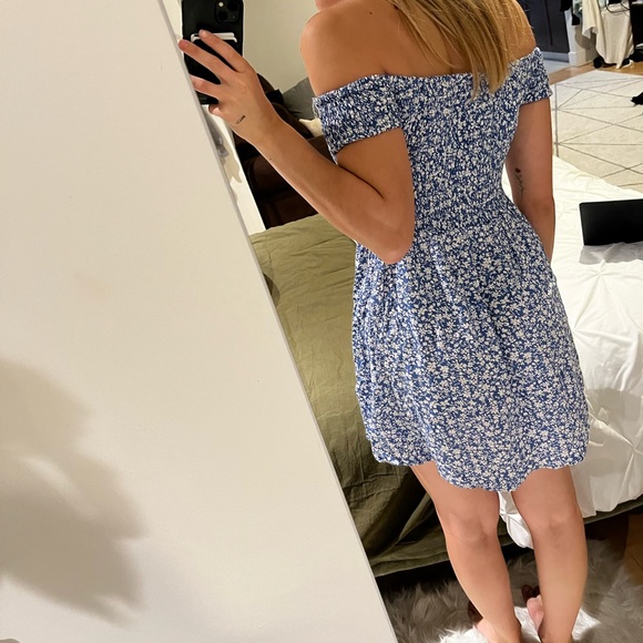 Never worn Blue Floral Shein dress - Picture 3 of 3